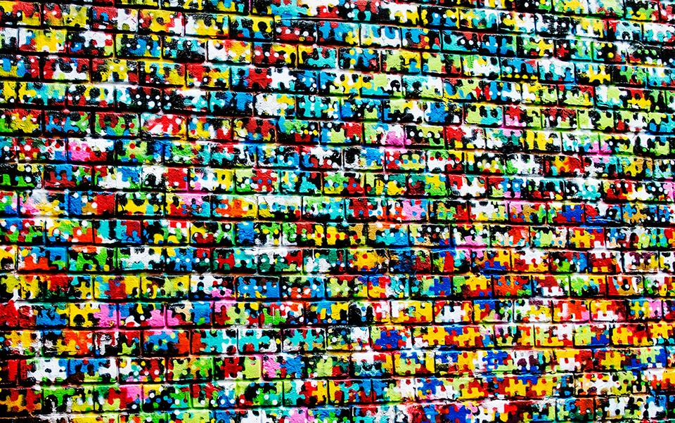 Bunte Wand im Puzzlestyle